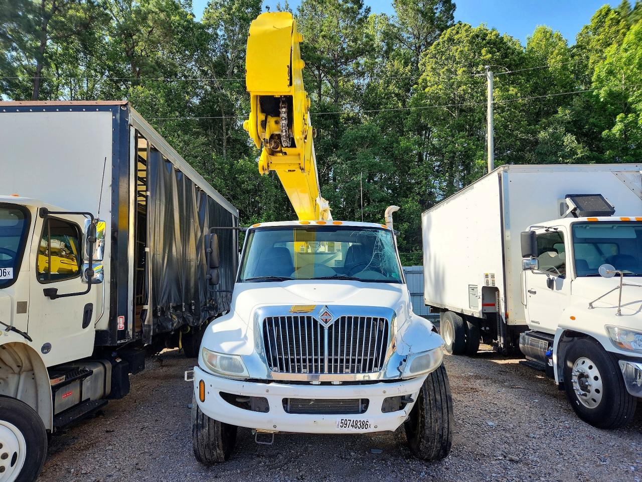 2015 INTERNATIONAL 4000 SERIE
