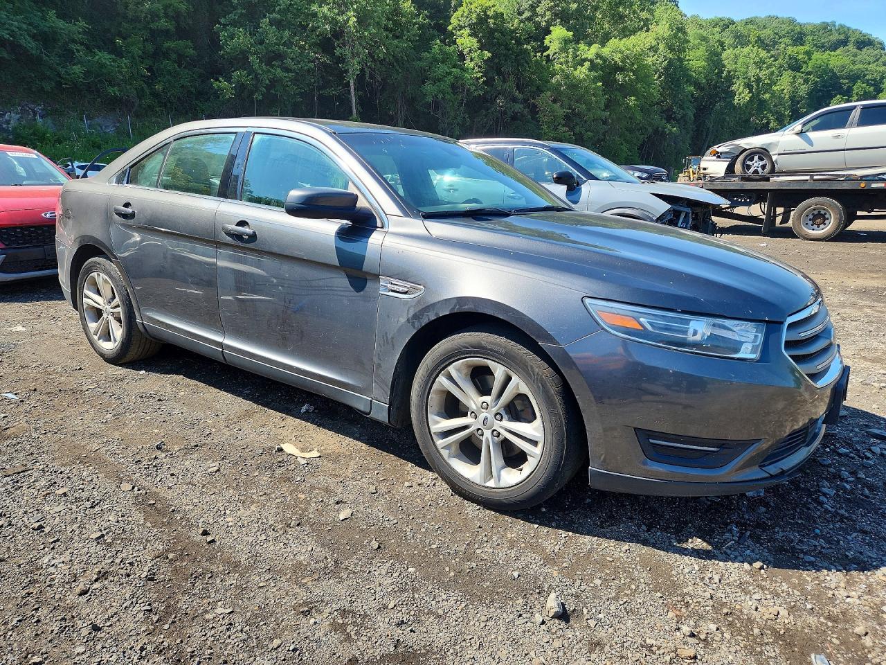 2016 FORD TAURUS