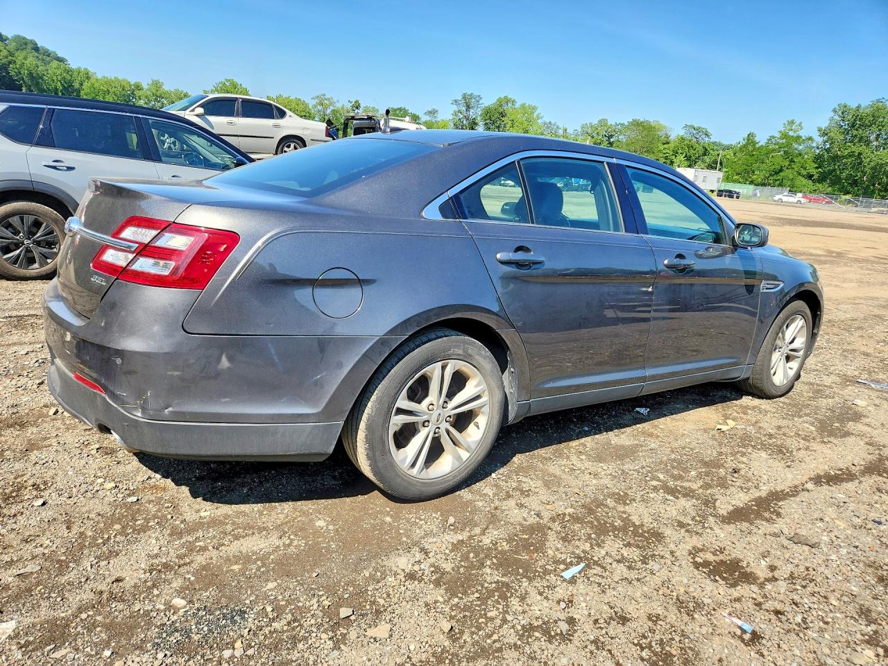 2016 FORD TAURUS