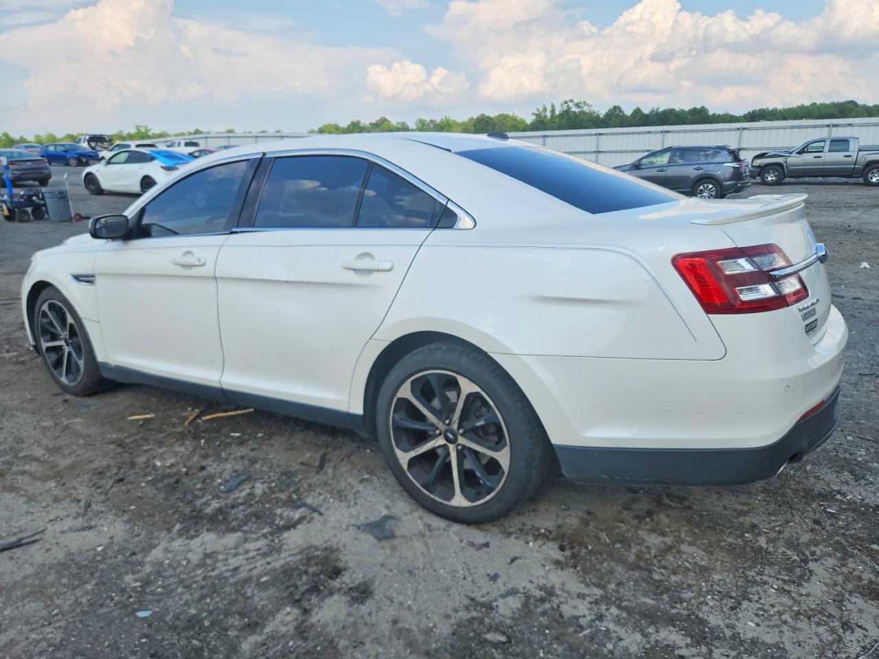 2016 FORD TAURUS