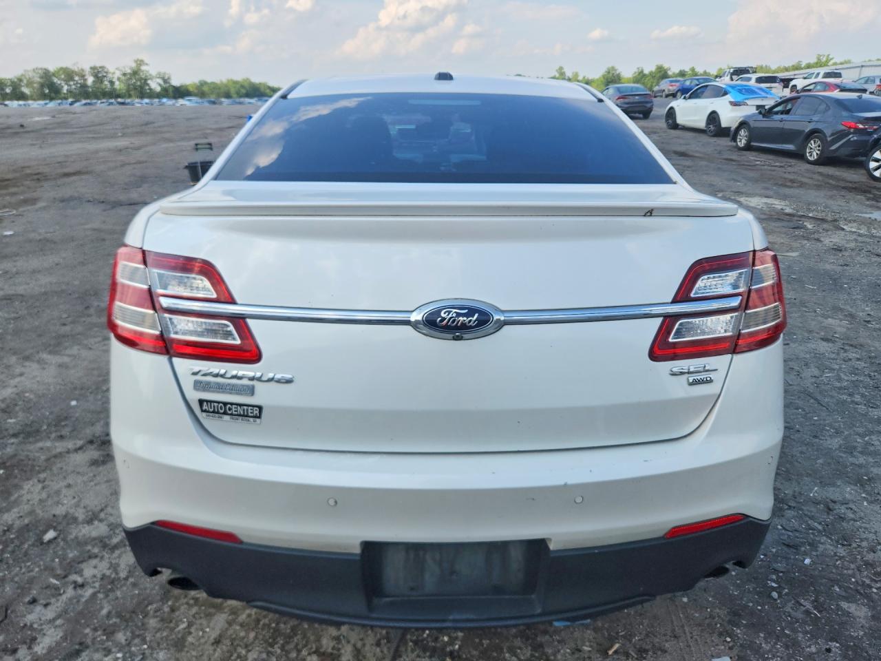 2016 FORD TAURUS