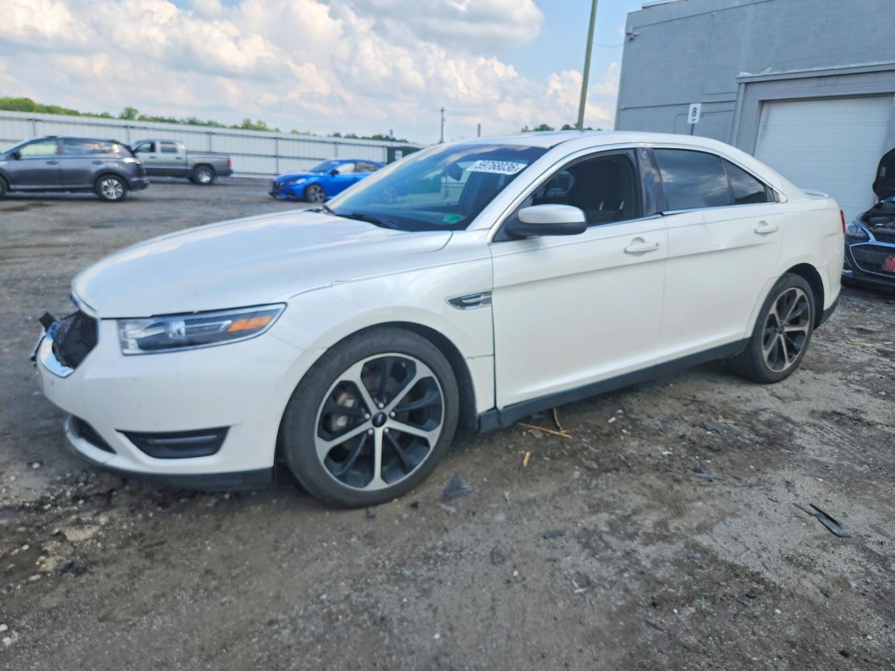 2016 FORD TAURUS