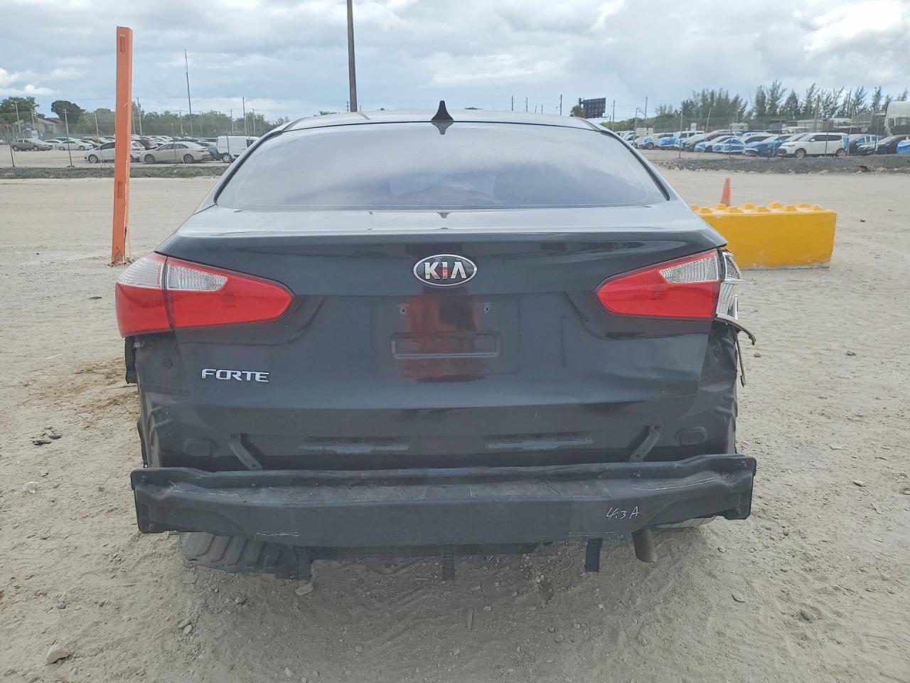 2016 KIA FORTE
