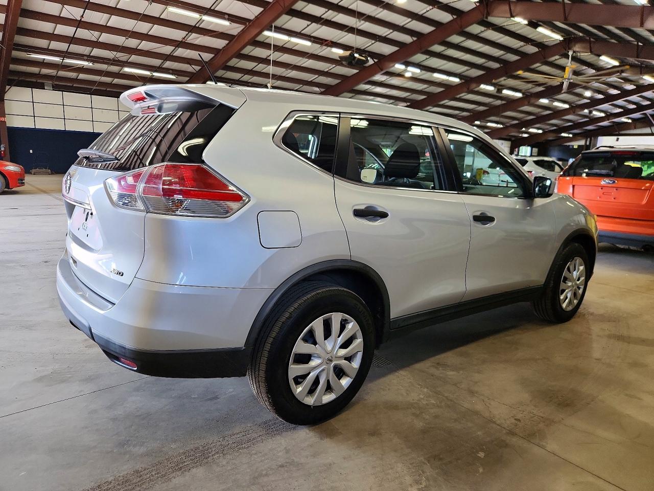 2016 NISSAN ROGUE