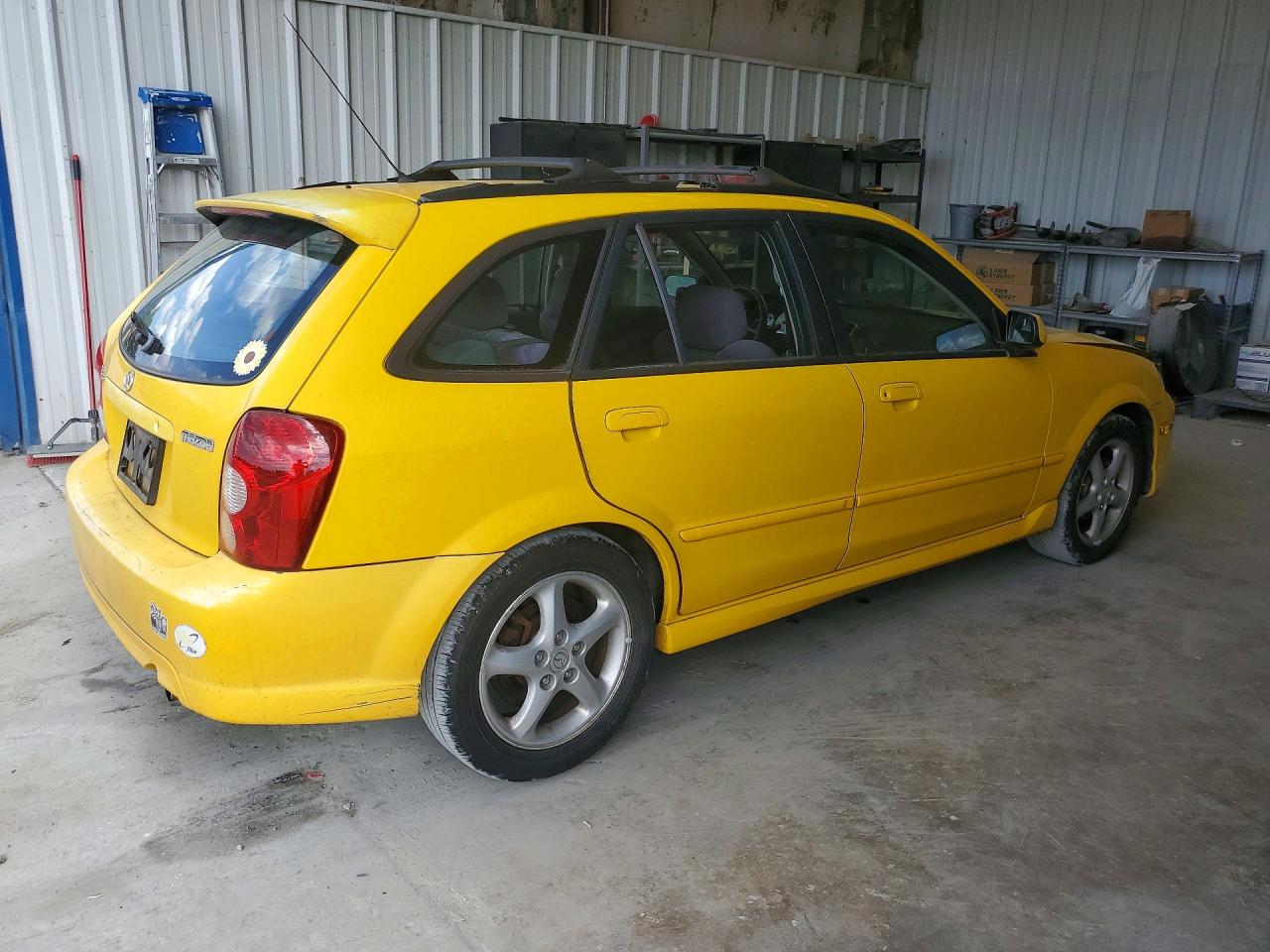 2002 MAZDA PROTEGE