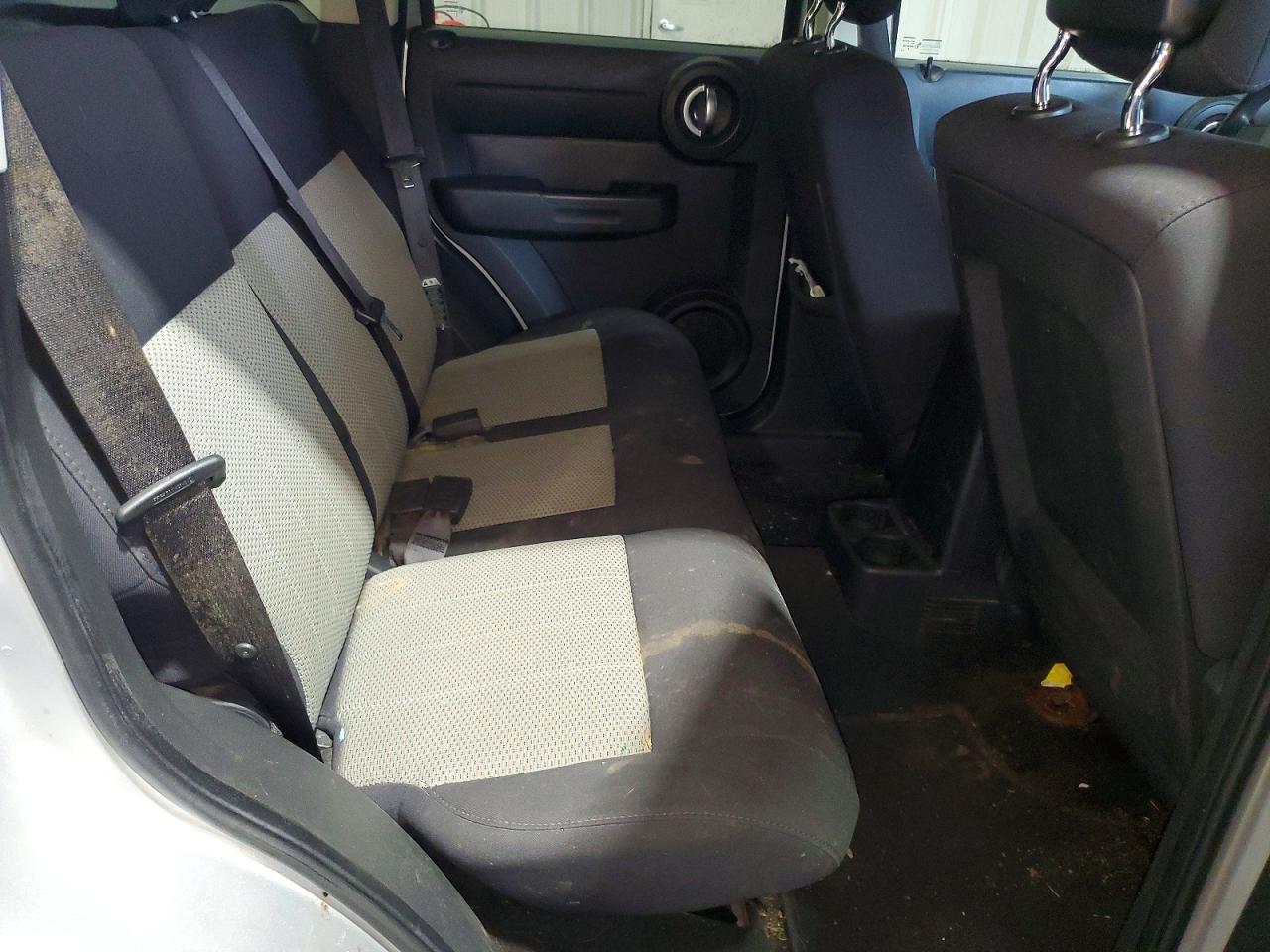 2010 DODGE NITRO