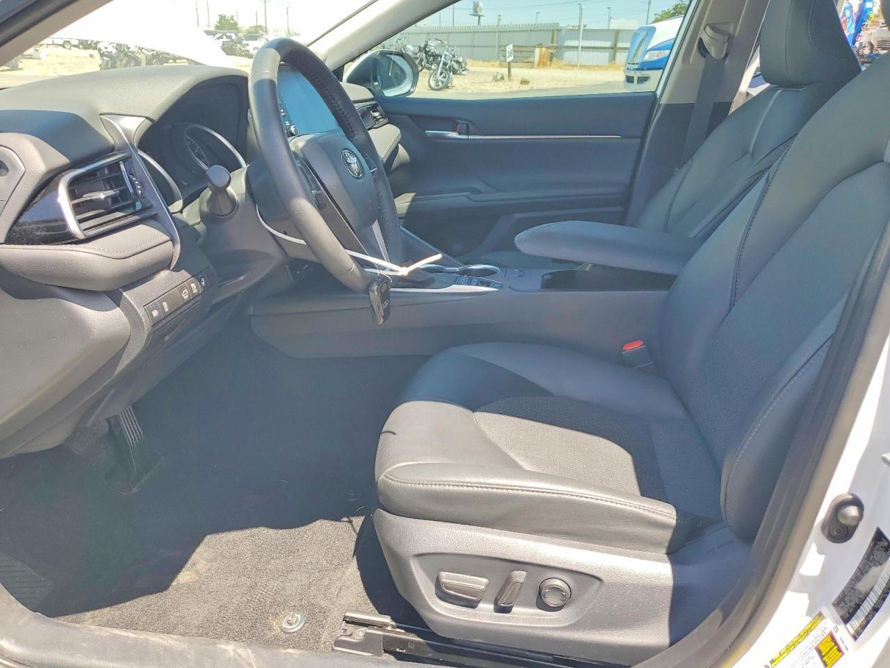 2023 TOYOTA CAMRY