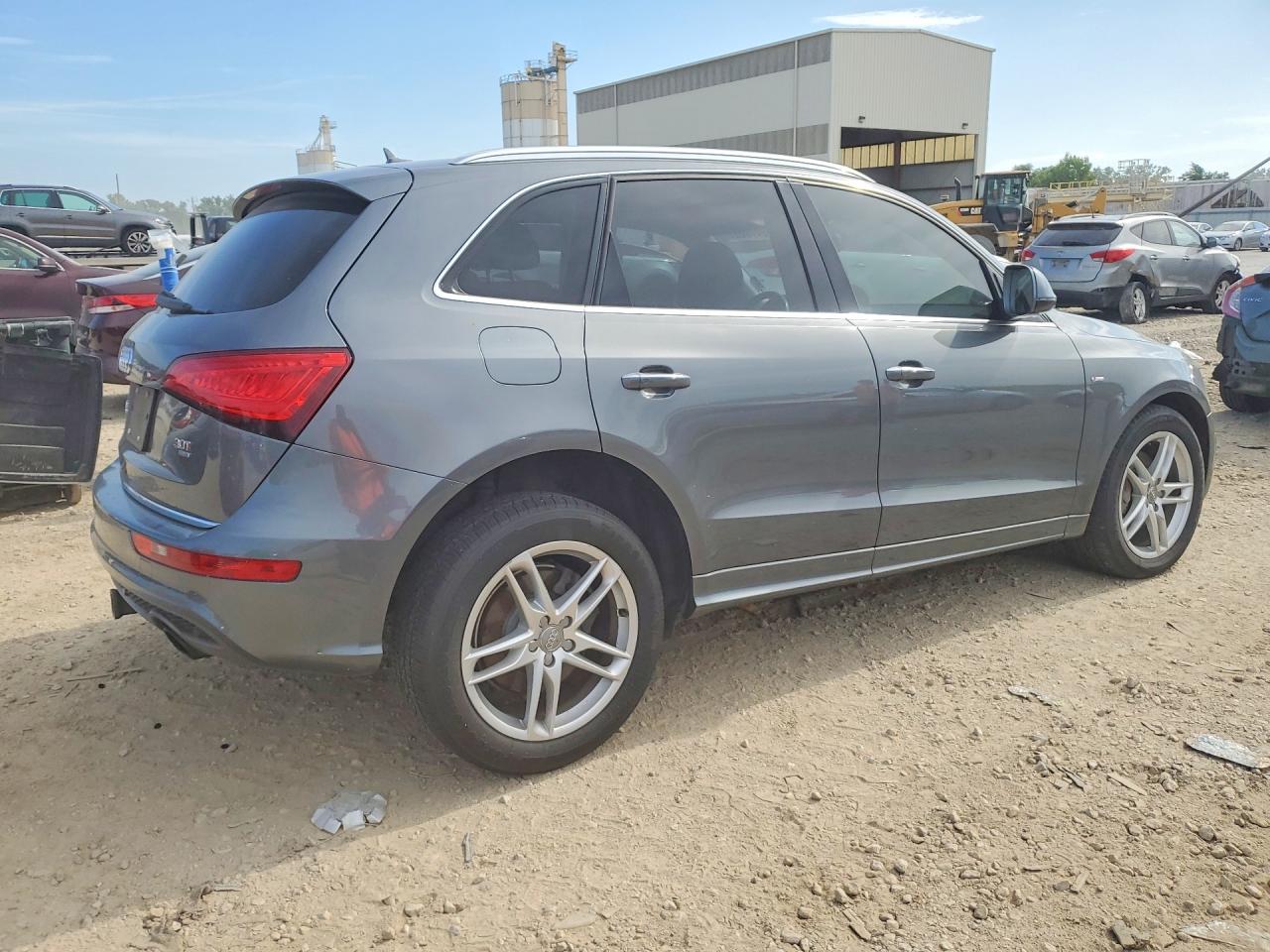 2015 AUDI Q5