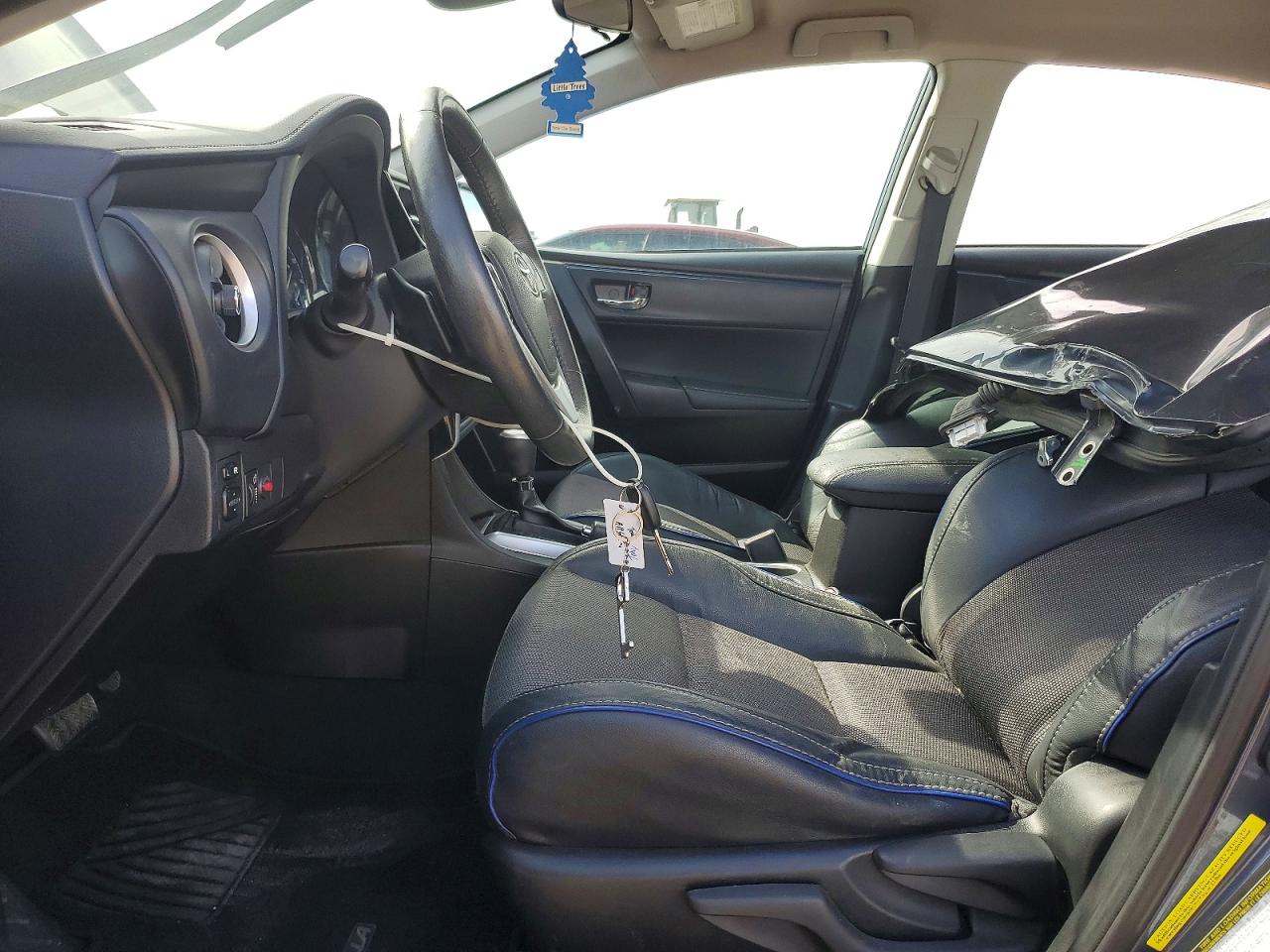 2017 TOYOTA COROLLA
