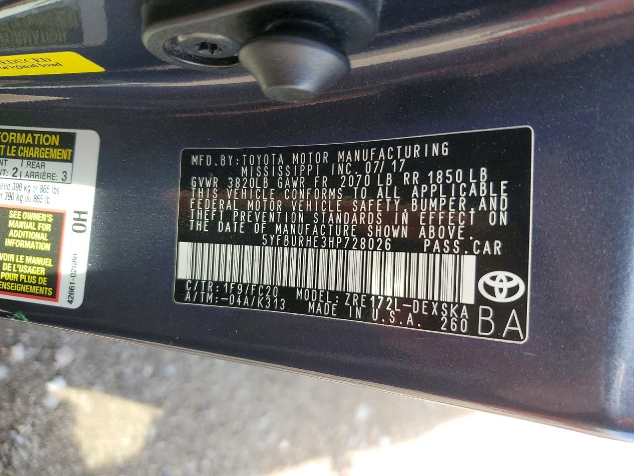 2017 TOYOTA COROLLA