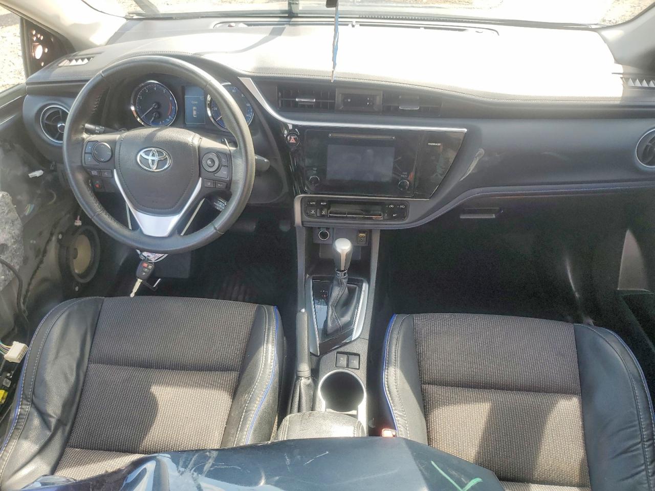 2017 TOYOTA COROLLA