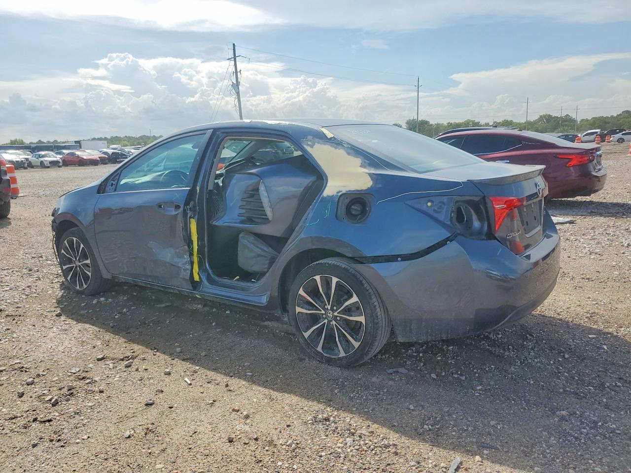 2017 TOYOTA COROLLA