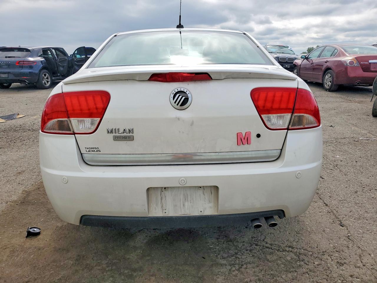 2010 MERCURY MILAN