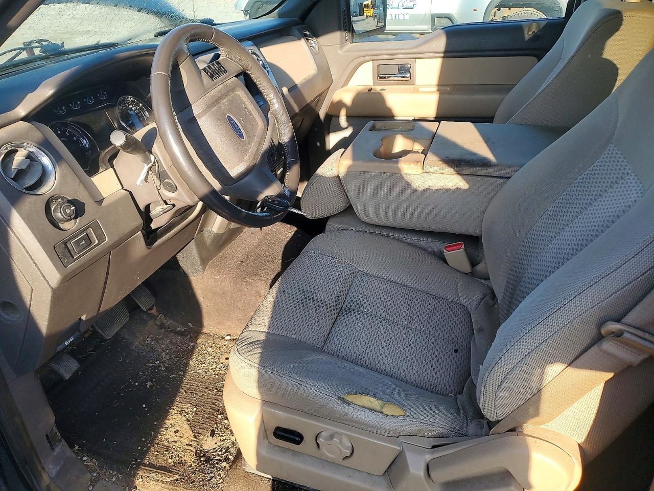 2013 FORD F150
