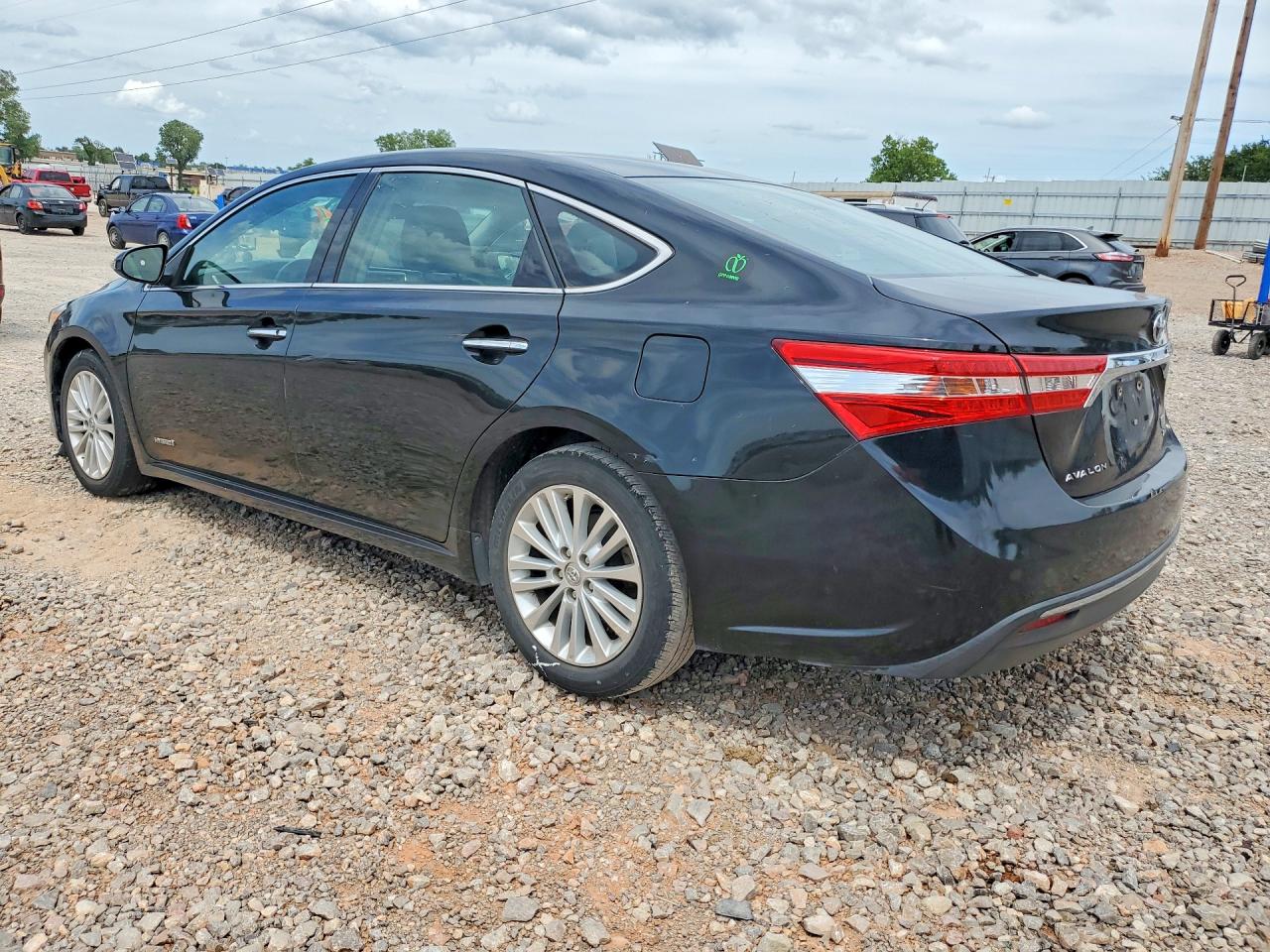 2014 TOYOTA AVALON