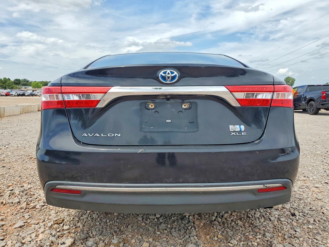 2014 TOYOTA AVALON