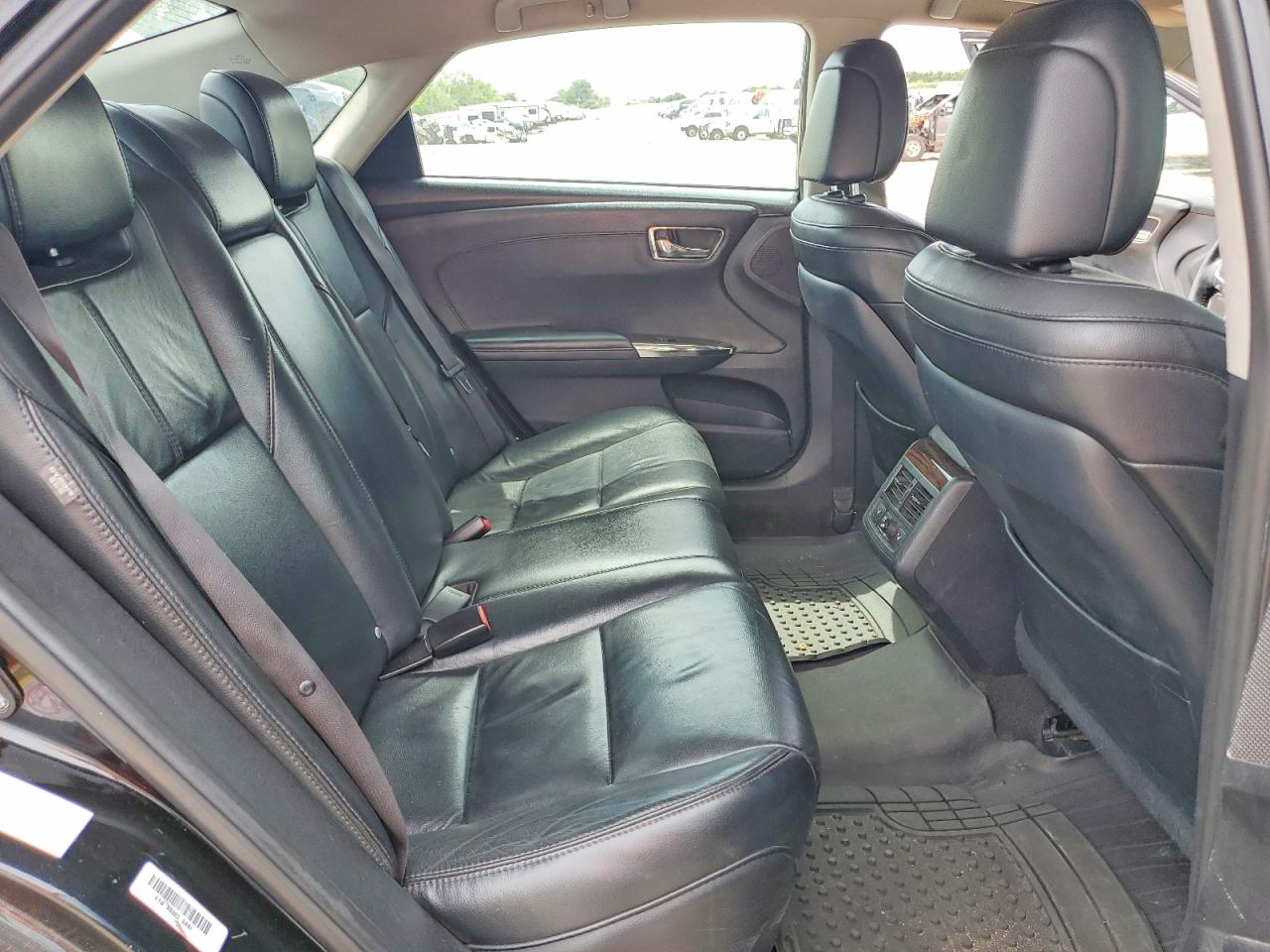 2014 TOYOTA AVALON