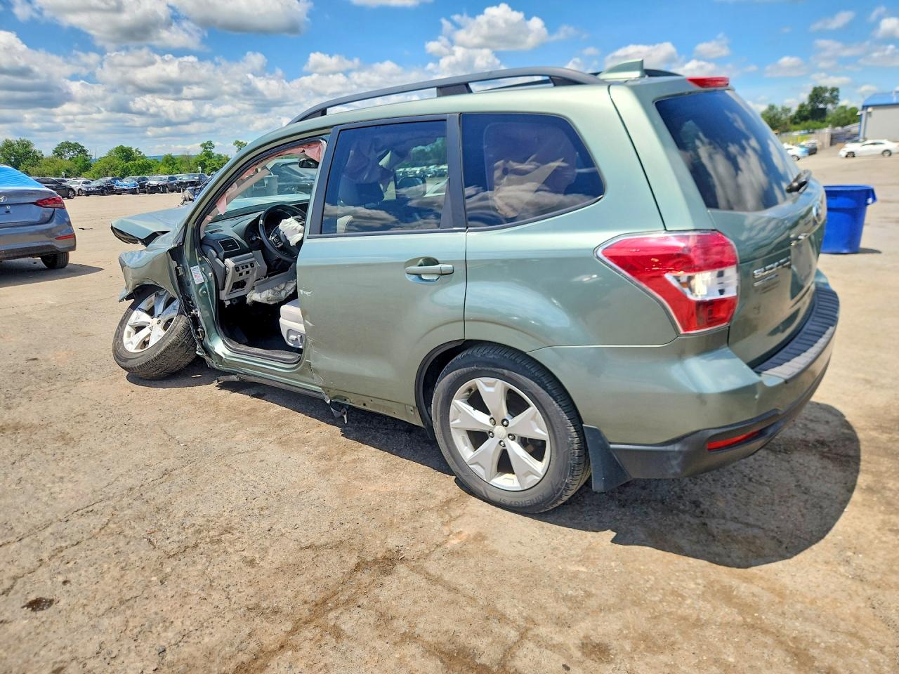 2016 SUBARU FORESTER