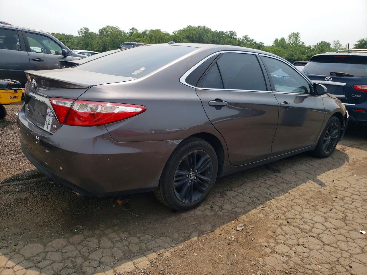 2015 TOYOTA CAMRY