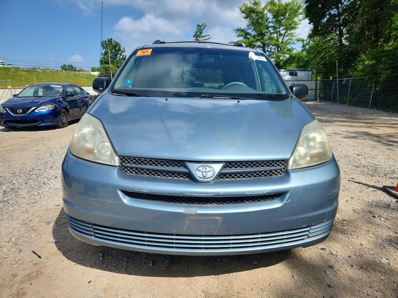 2004 TOYOTA SIENNA
