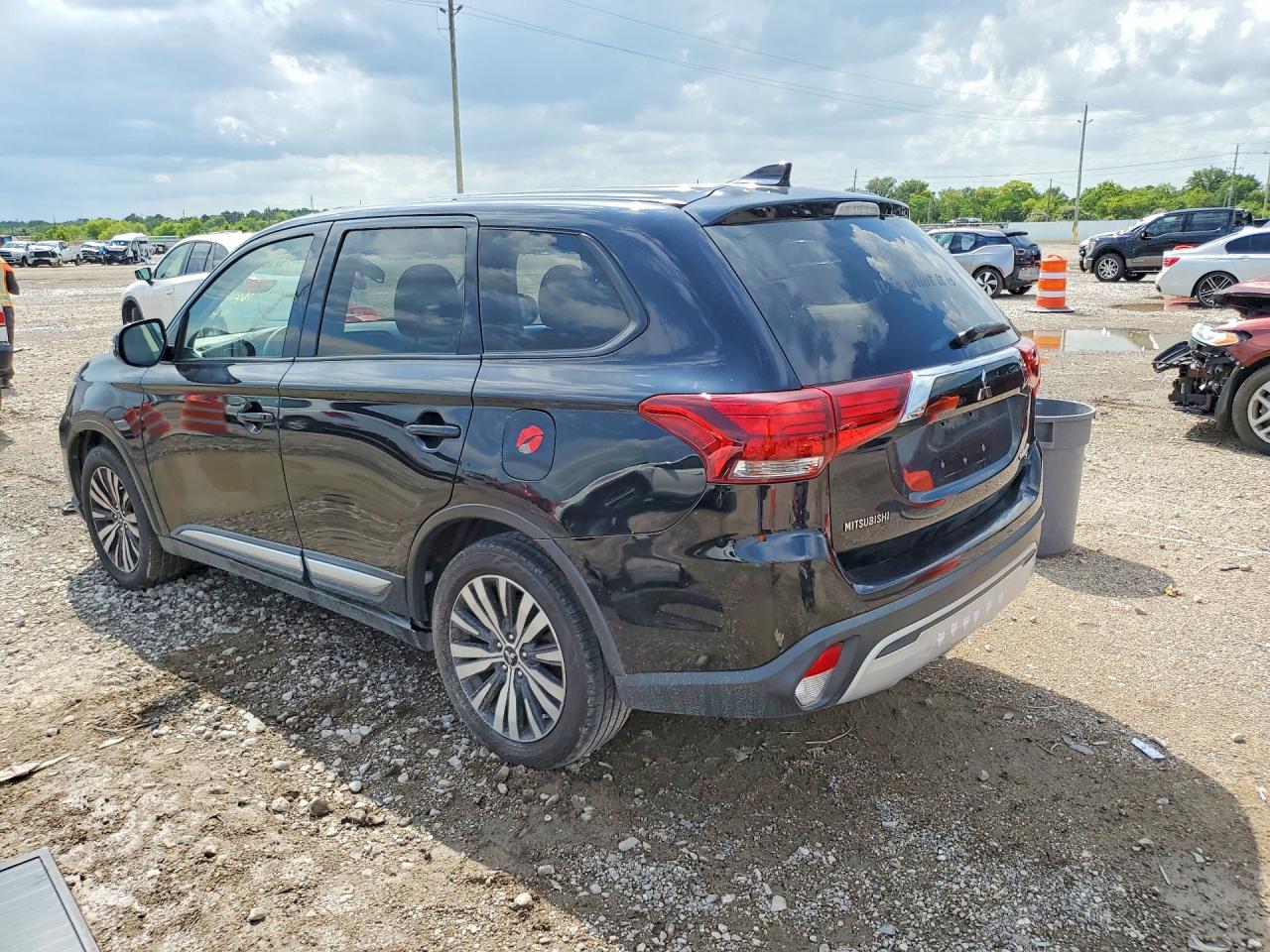 2019 MITSUBISHI OUTLANDER