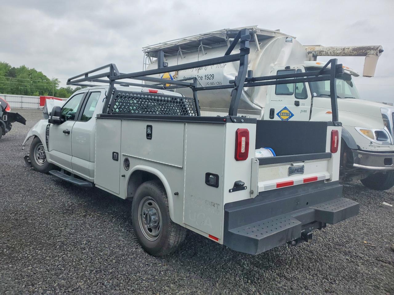 2025 FORD F250