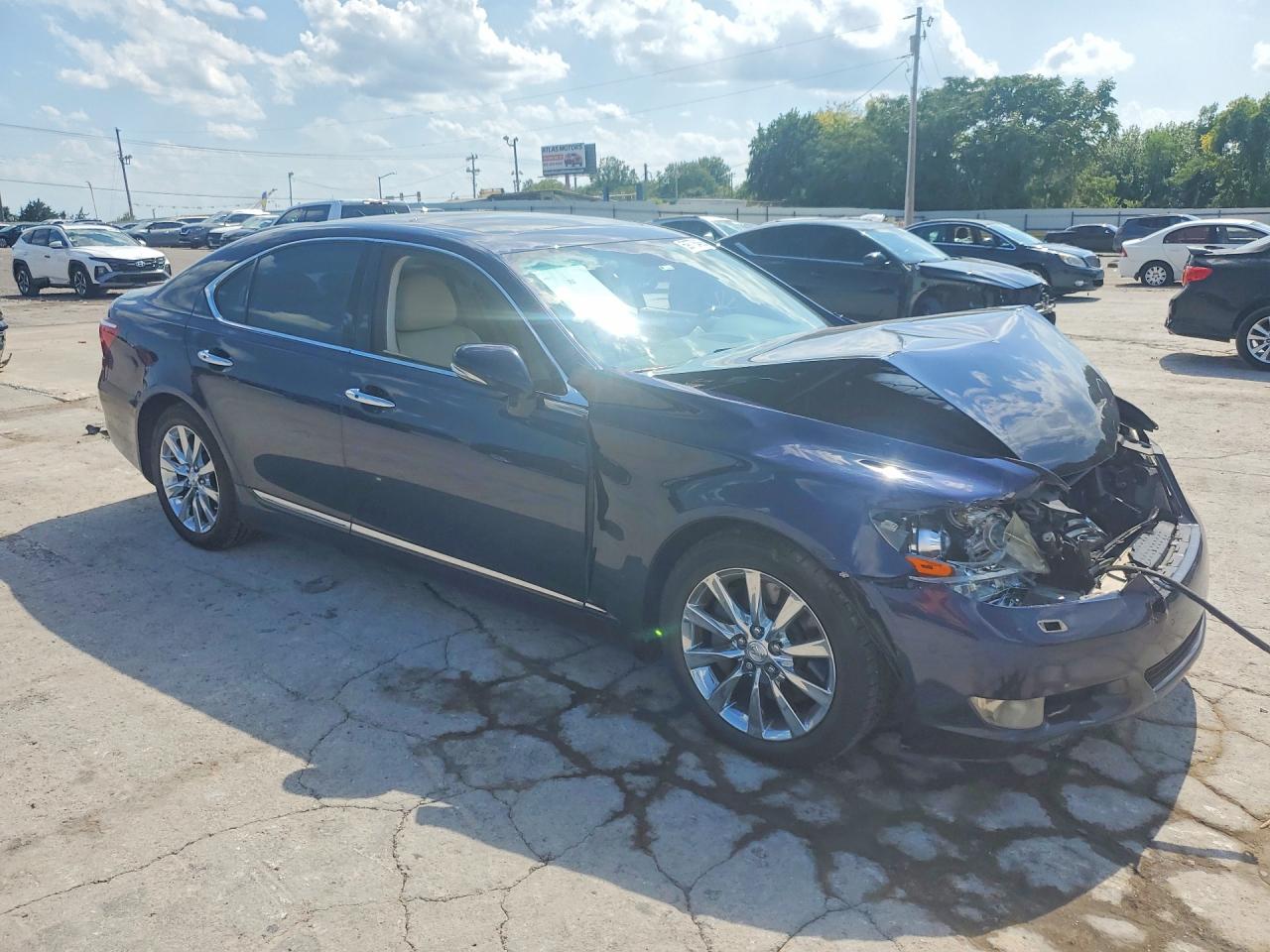2011 LEXUS LS460