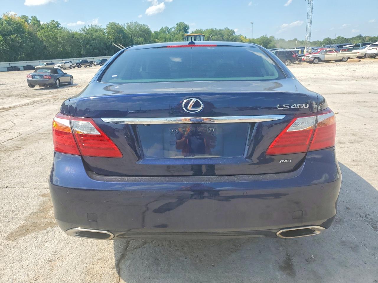 2011 LEXUS LS460