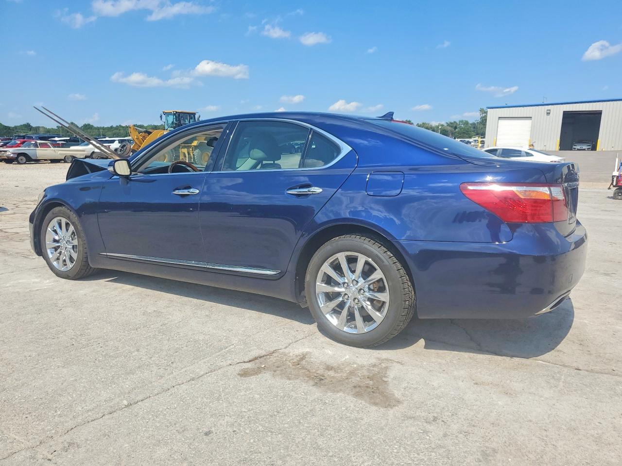 2011 LEXUS LS460