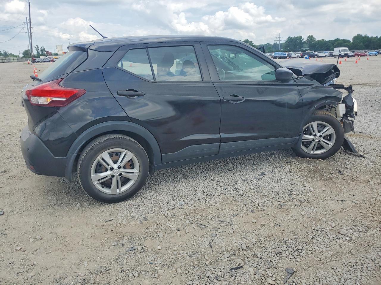 2020 NISSAN KICKS