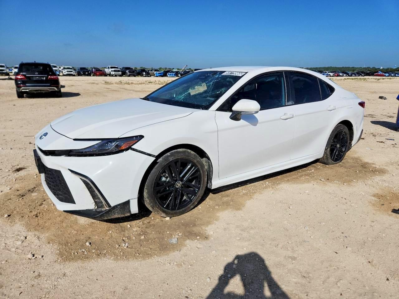 2025 TOYOTA CAMRY