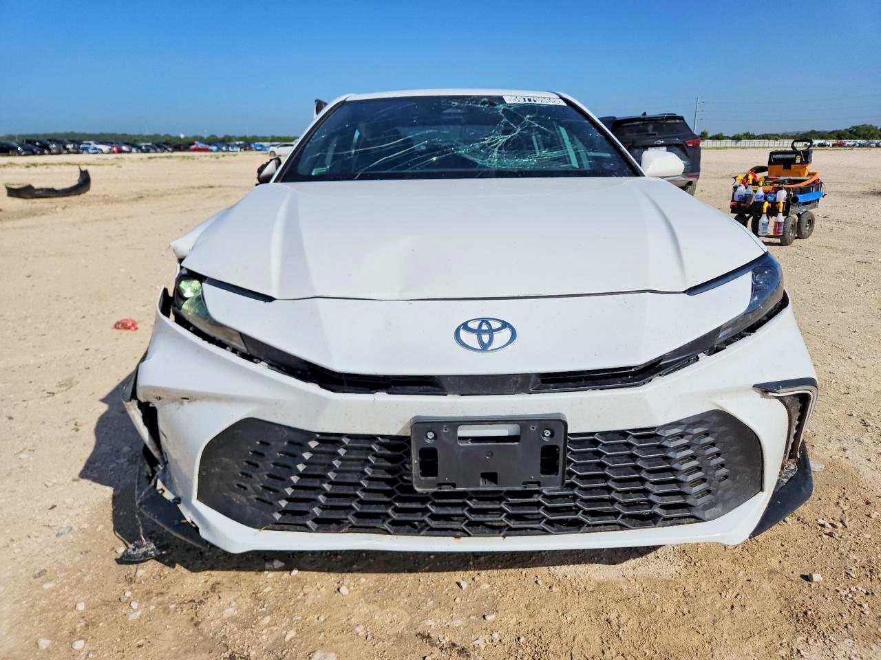 2025 TOYOTA CAMRY