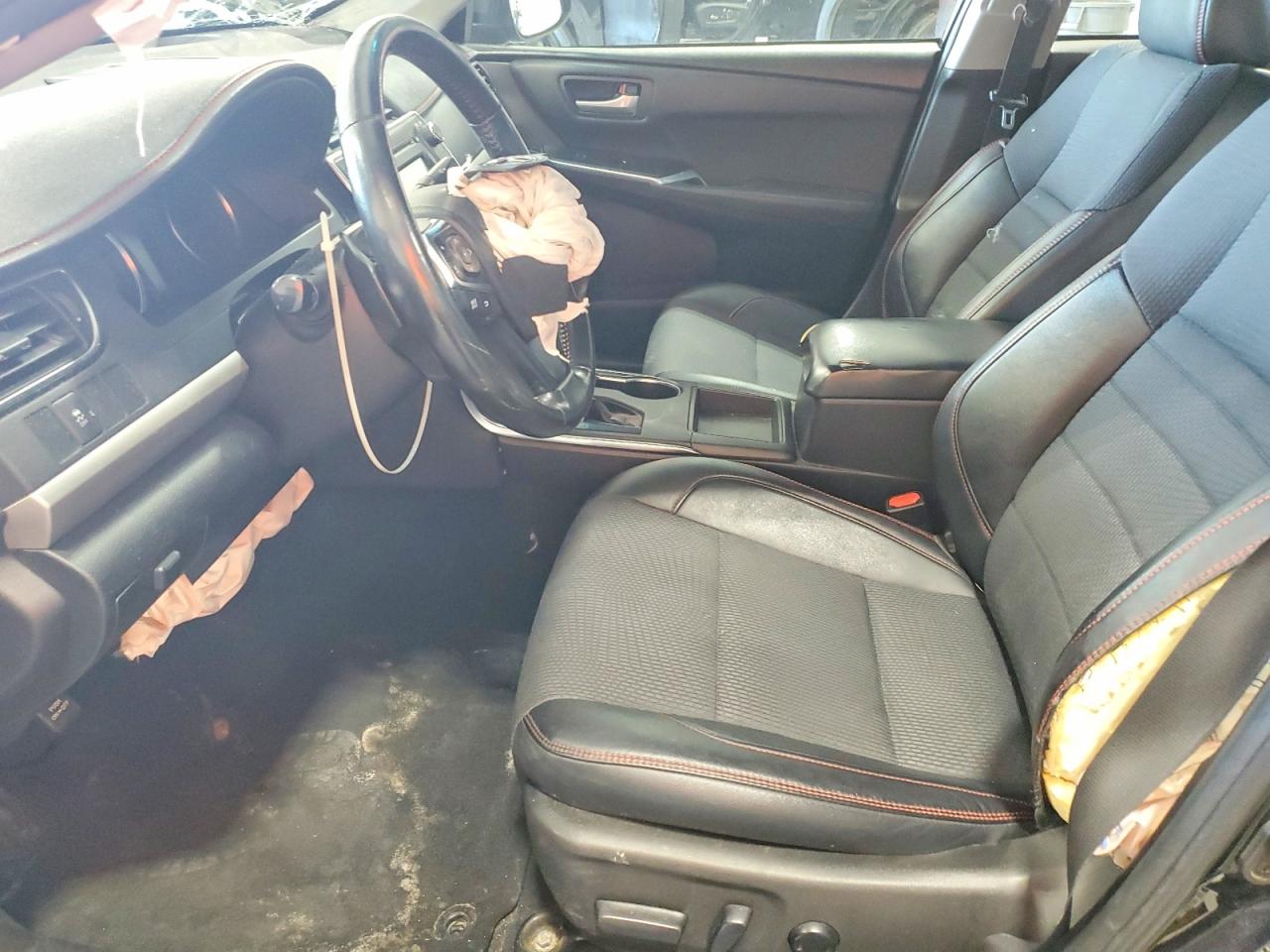 2016 TOYOTA CAMRY