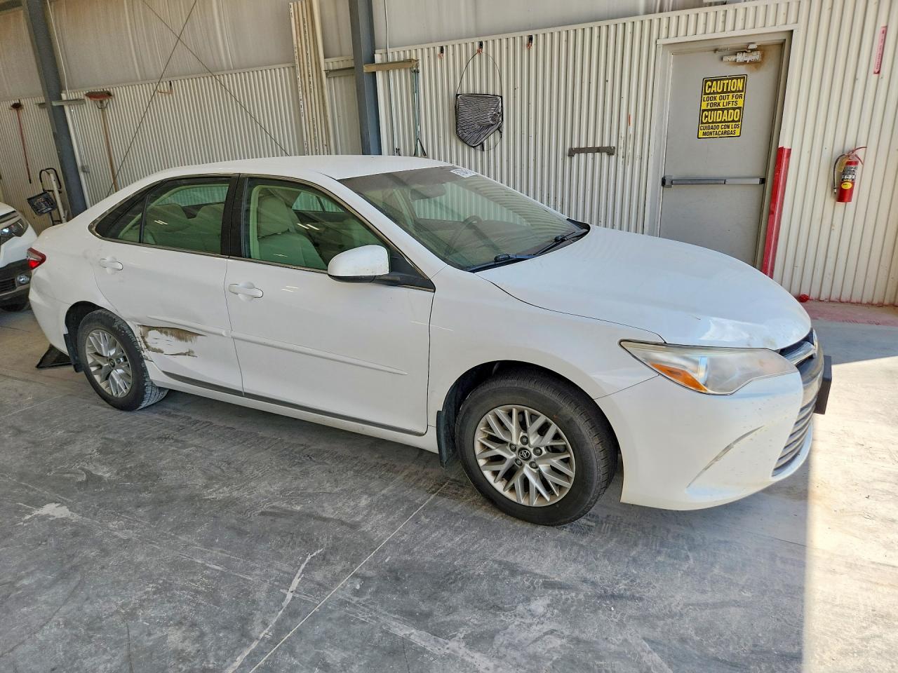 2017 TOYOTA CAMRY