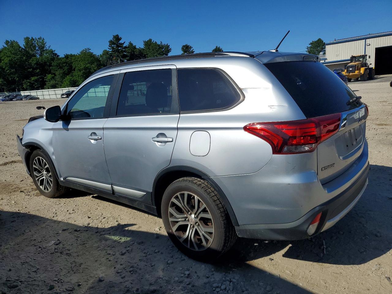 2016 MITSUBISHI OUTLANDER