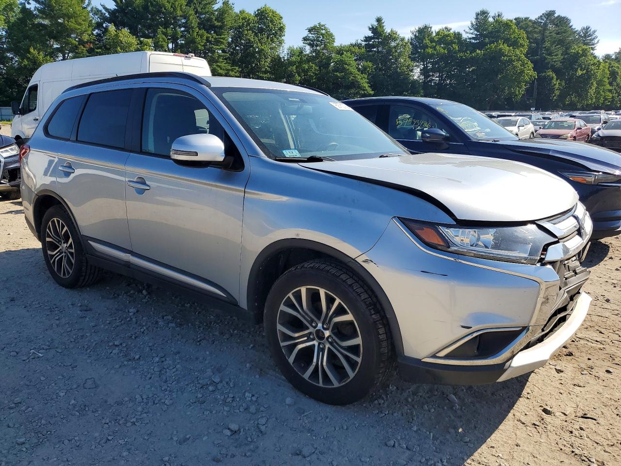 2016 MITSUBISHI OUTLANDER