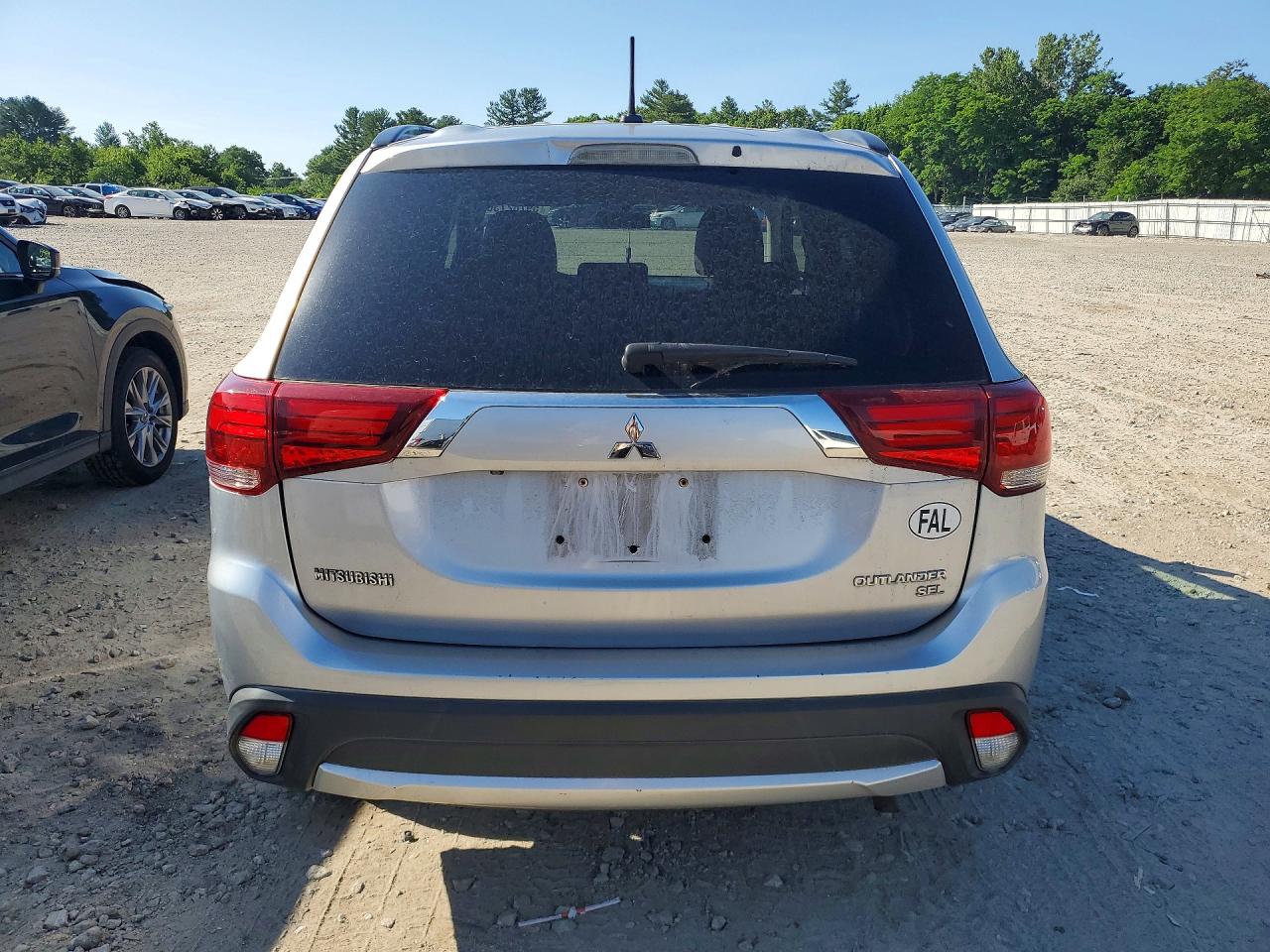 2016 MITSUBISHI OUTLANDER