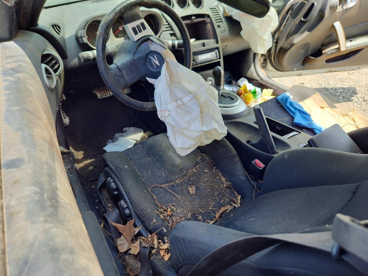 2006 NISSAN 350Z
