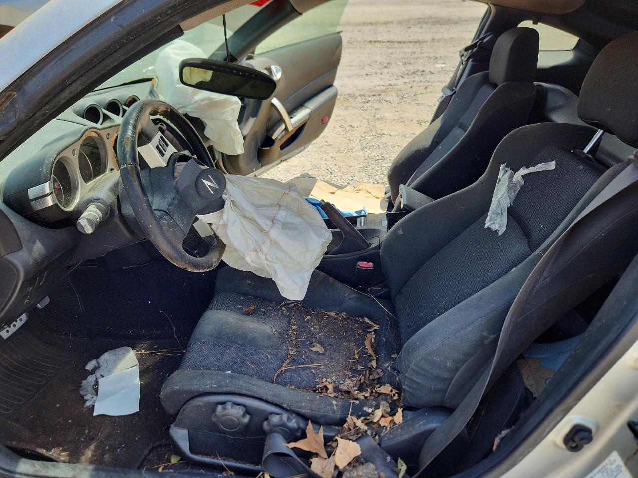 2006 NISSAN 350Z