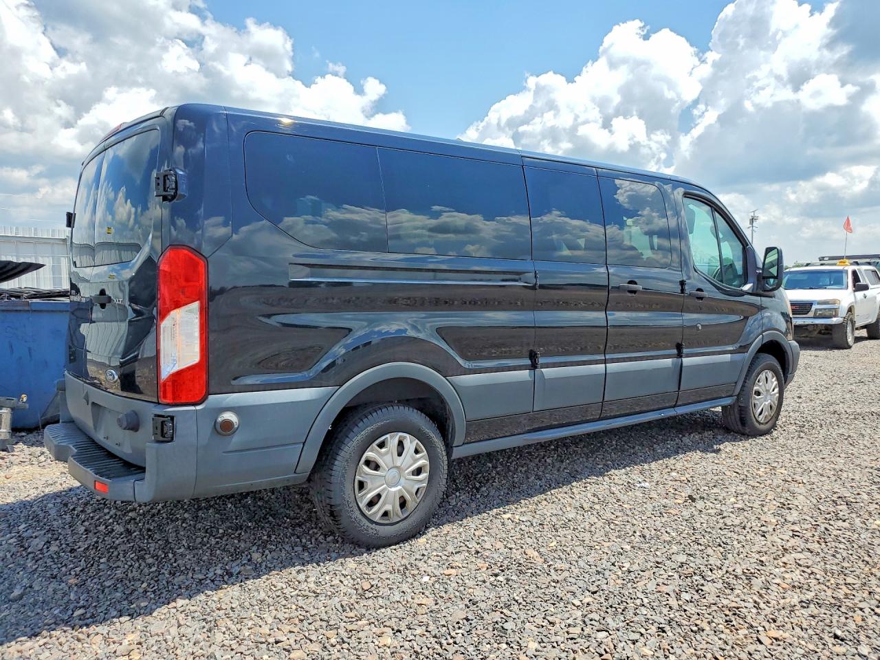 2017 FORD TRANSIT