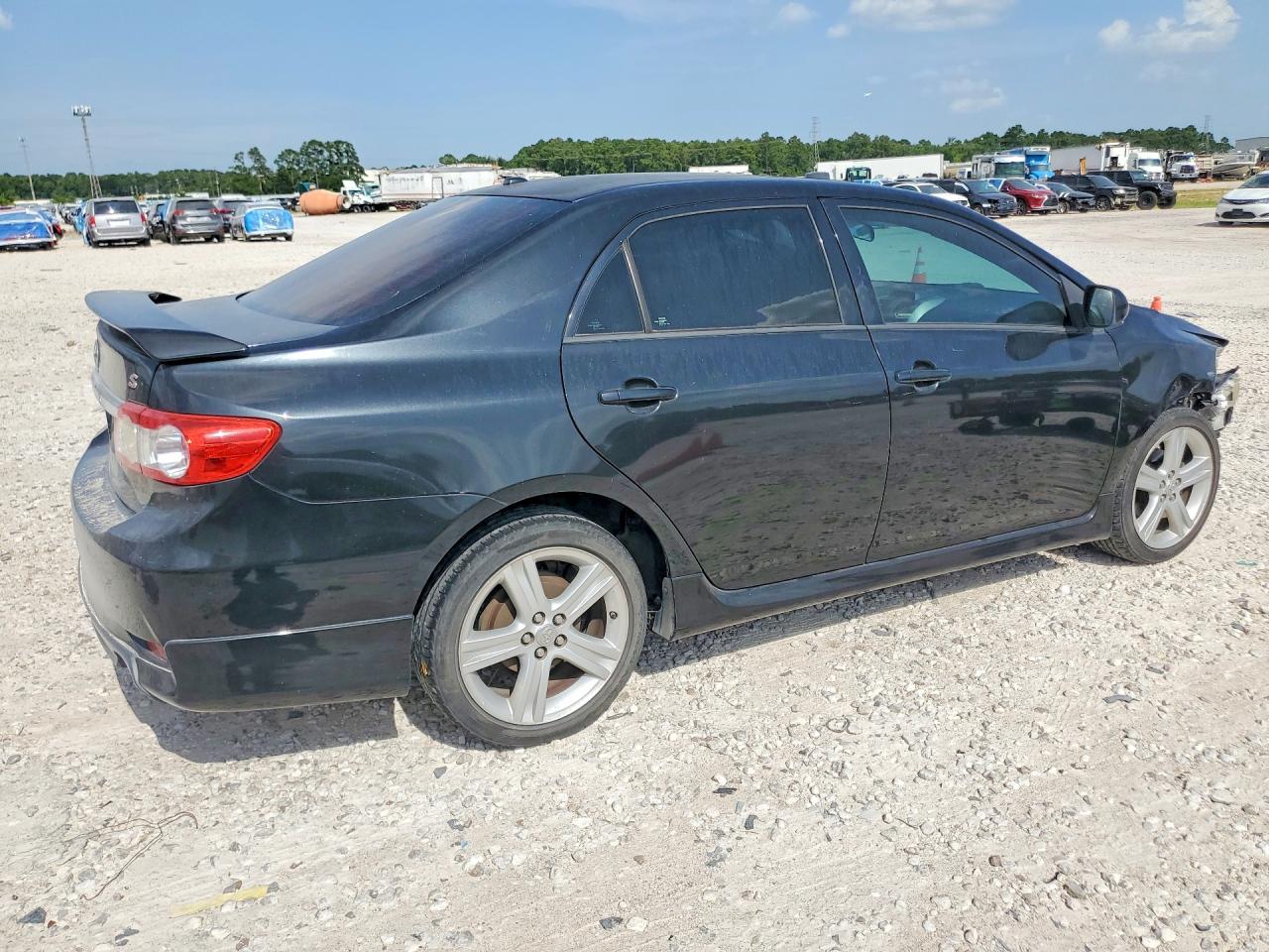 2013 TOYOTA COROLLA