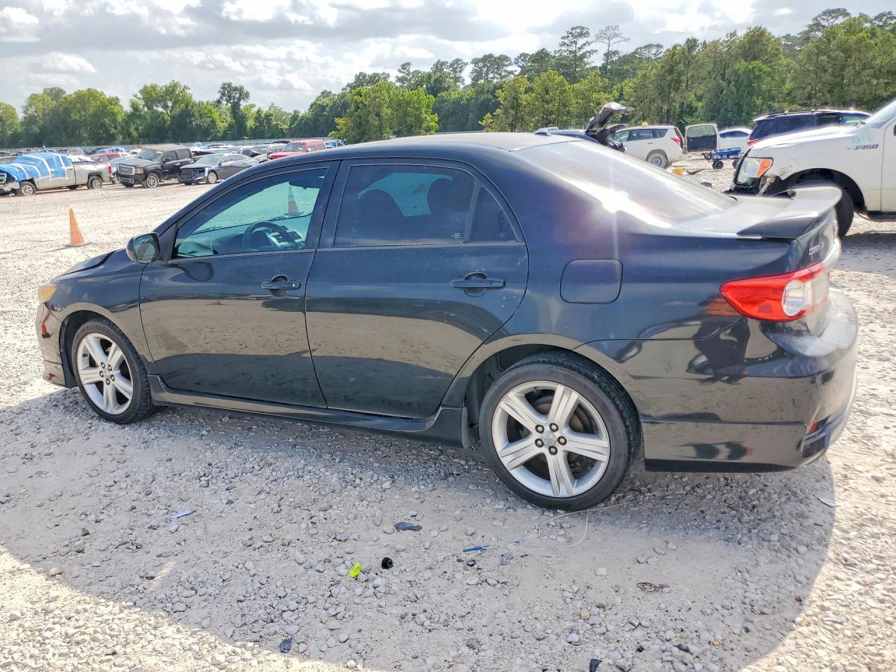 2013 TOYOTA COROLLA