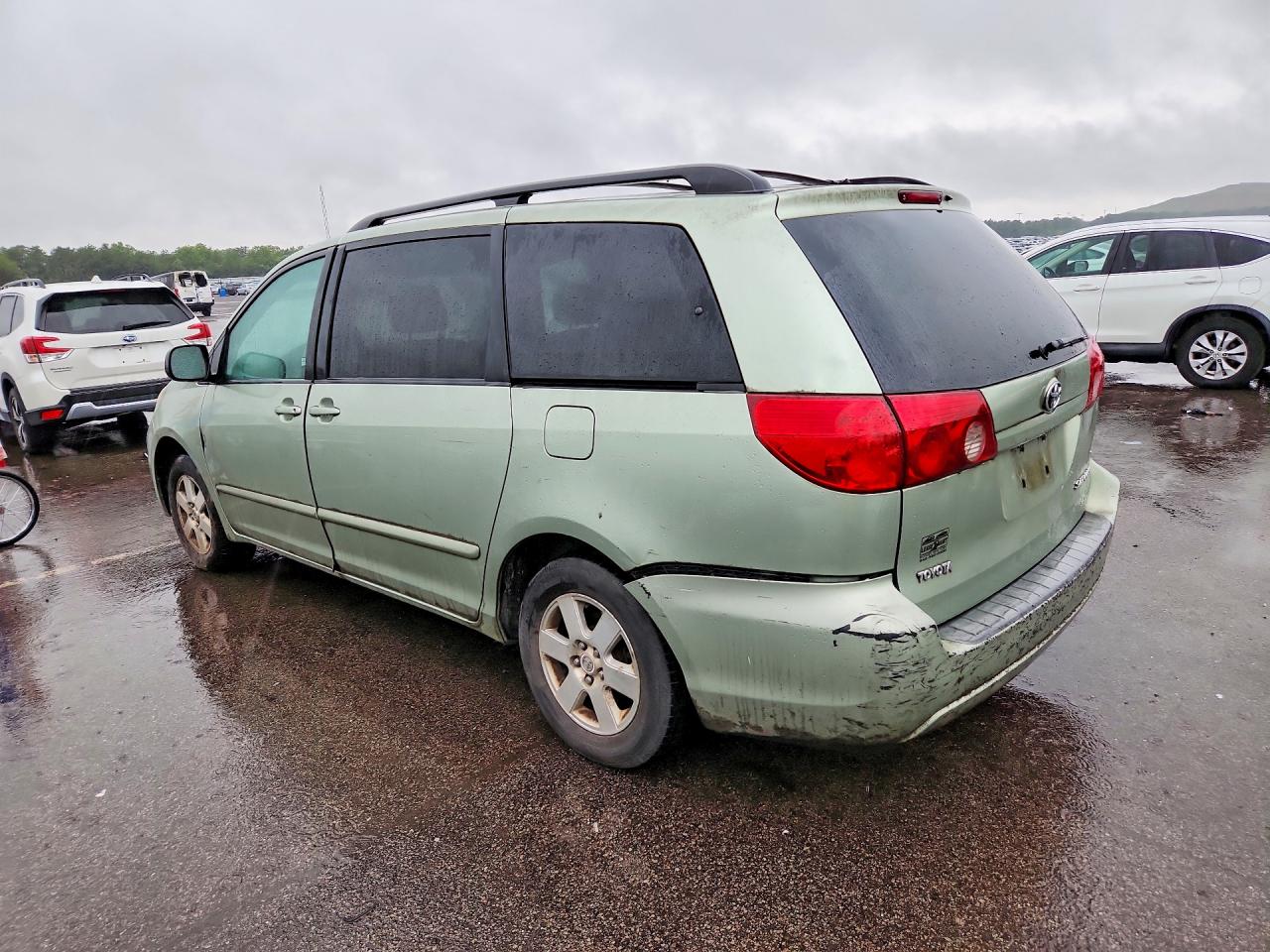 2006 TOYOTA SIENNA