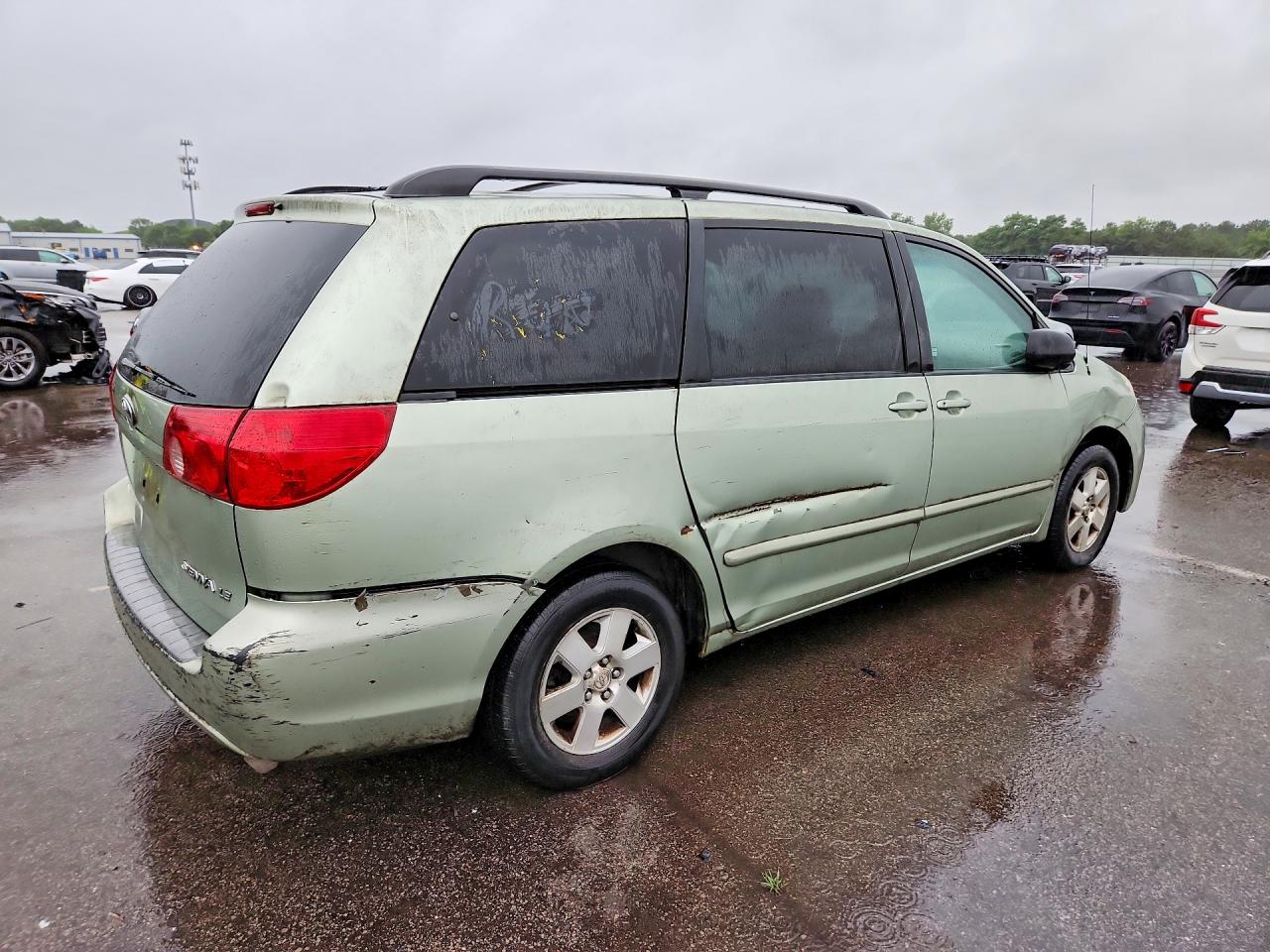 2006 TOYOTA SIENNA