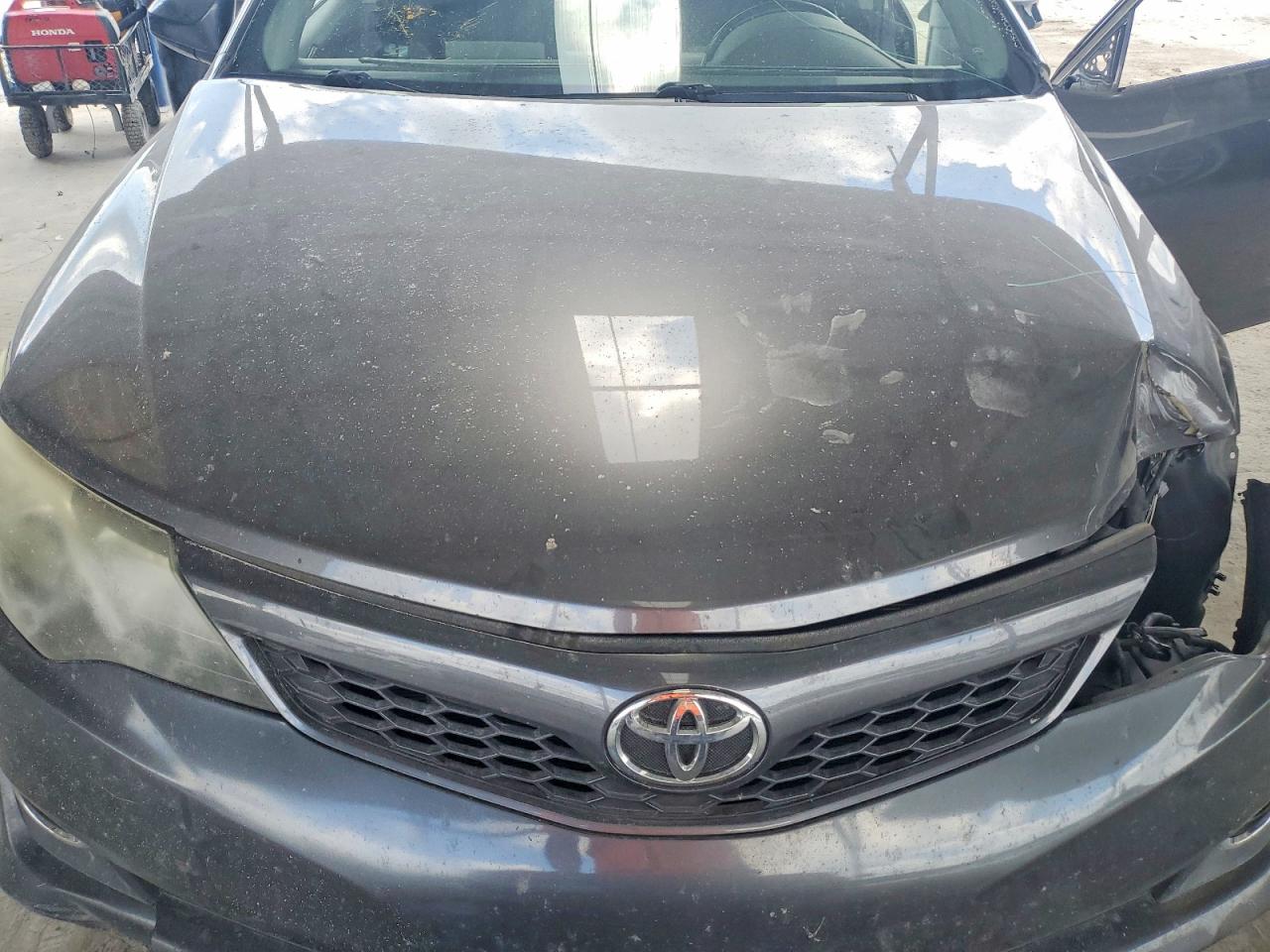 2014 TOYOTA CAMRY