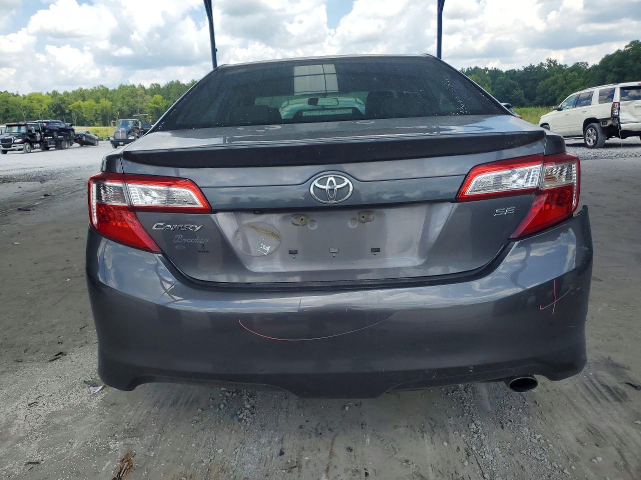 2014 TOYOTA CAMRY