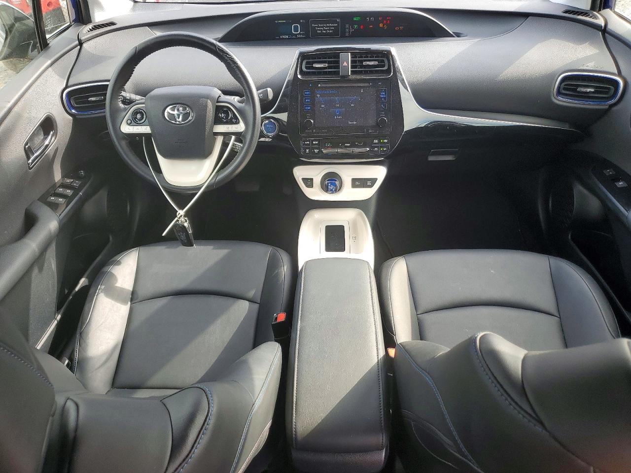 2016 TOYOTA PRIUS