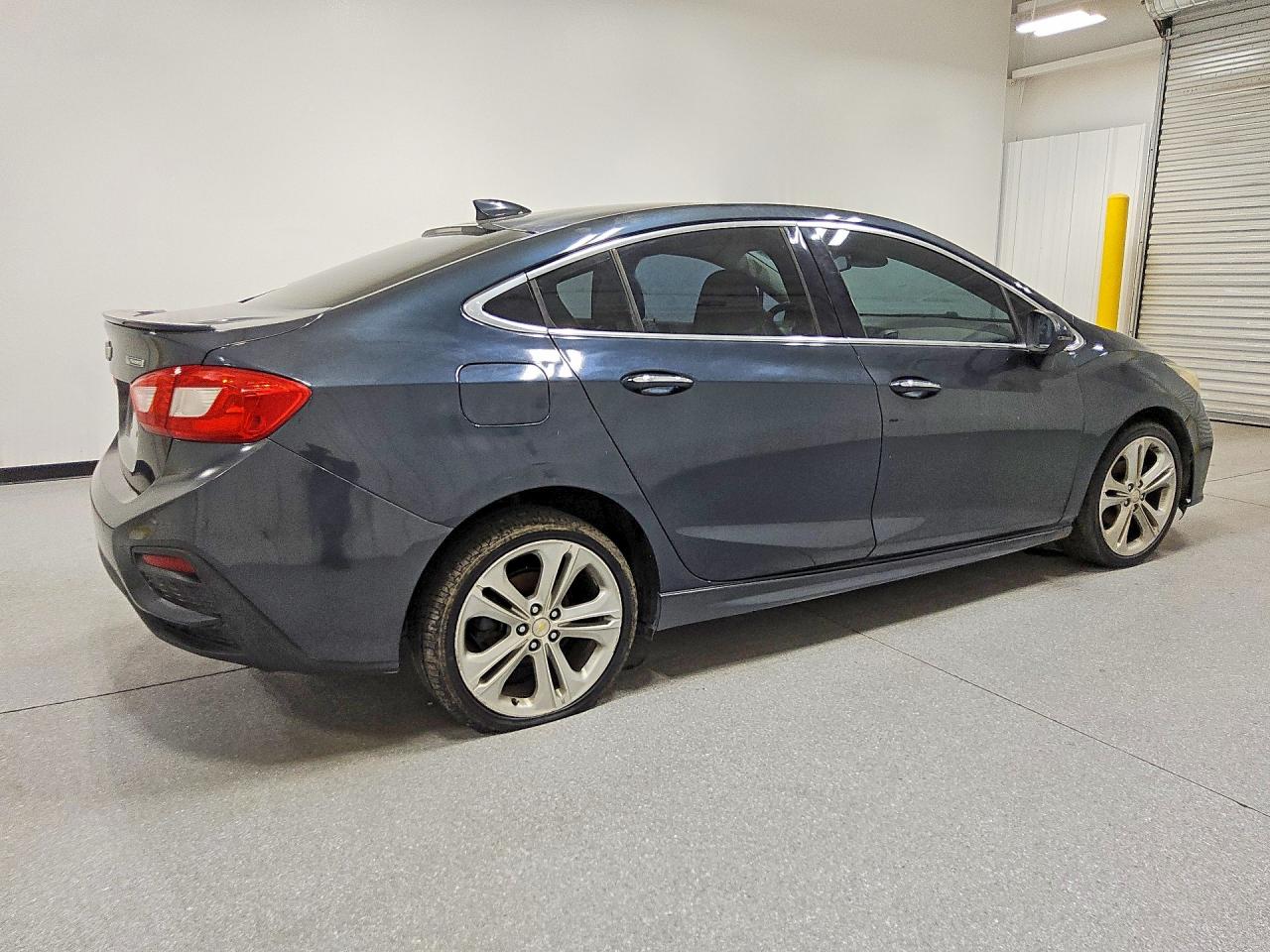 2017 CHEVROLET CRUZE
