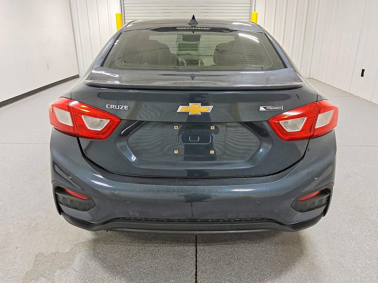 2017 CHEVROLET CRUZE