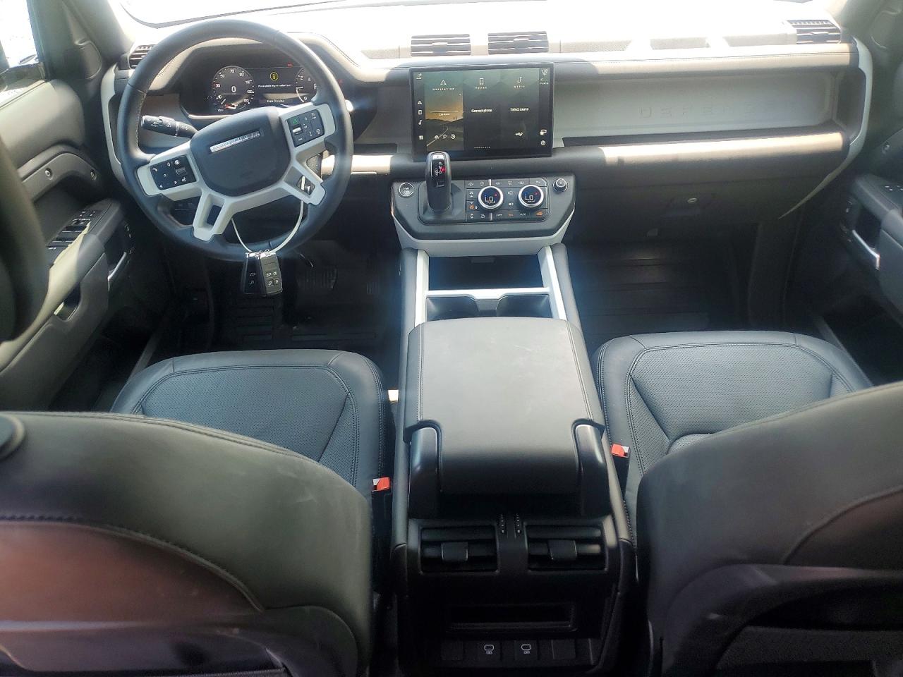 2025 LAND ROVER DEFENDER